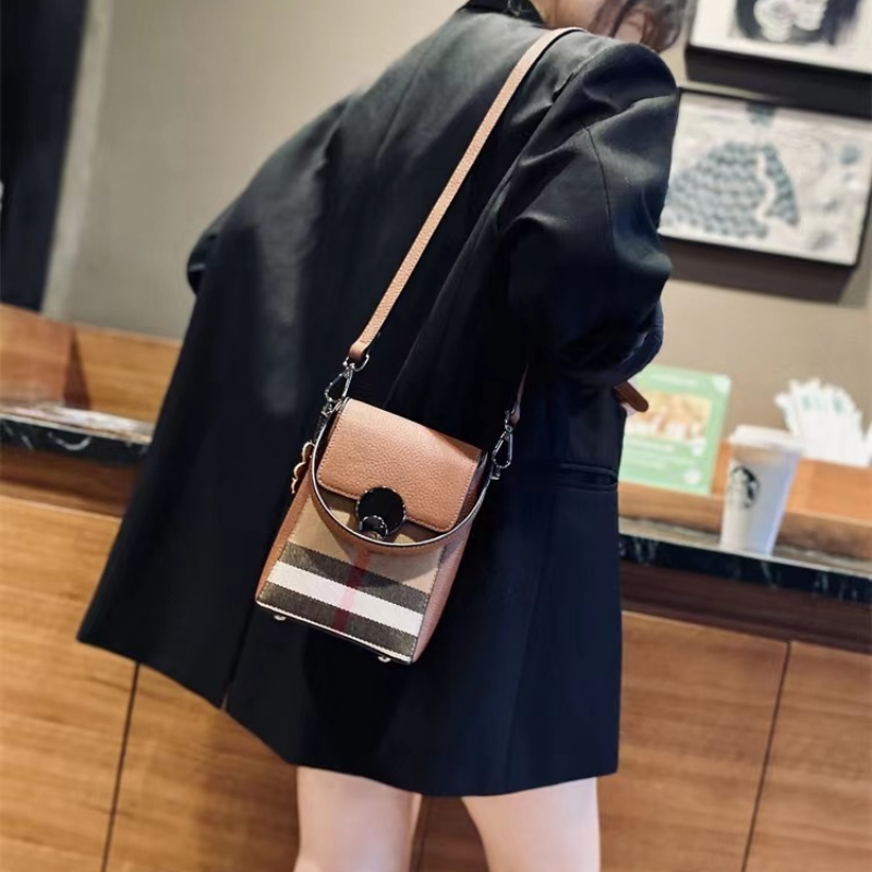 Elegant Striped Genuine Leather Shoulder Bag